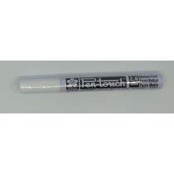 SAKURA Pen-Touch Medium Marker